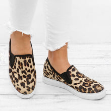 Load image into Gallery viewer, Women&#39;s panther  Flat Shoes Round